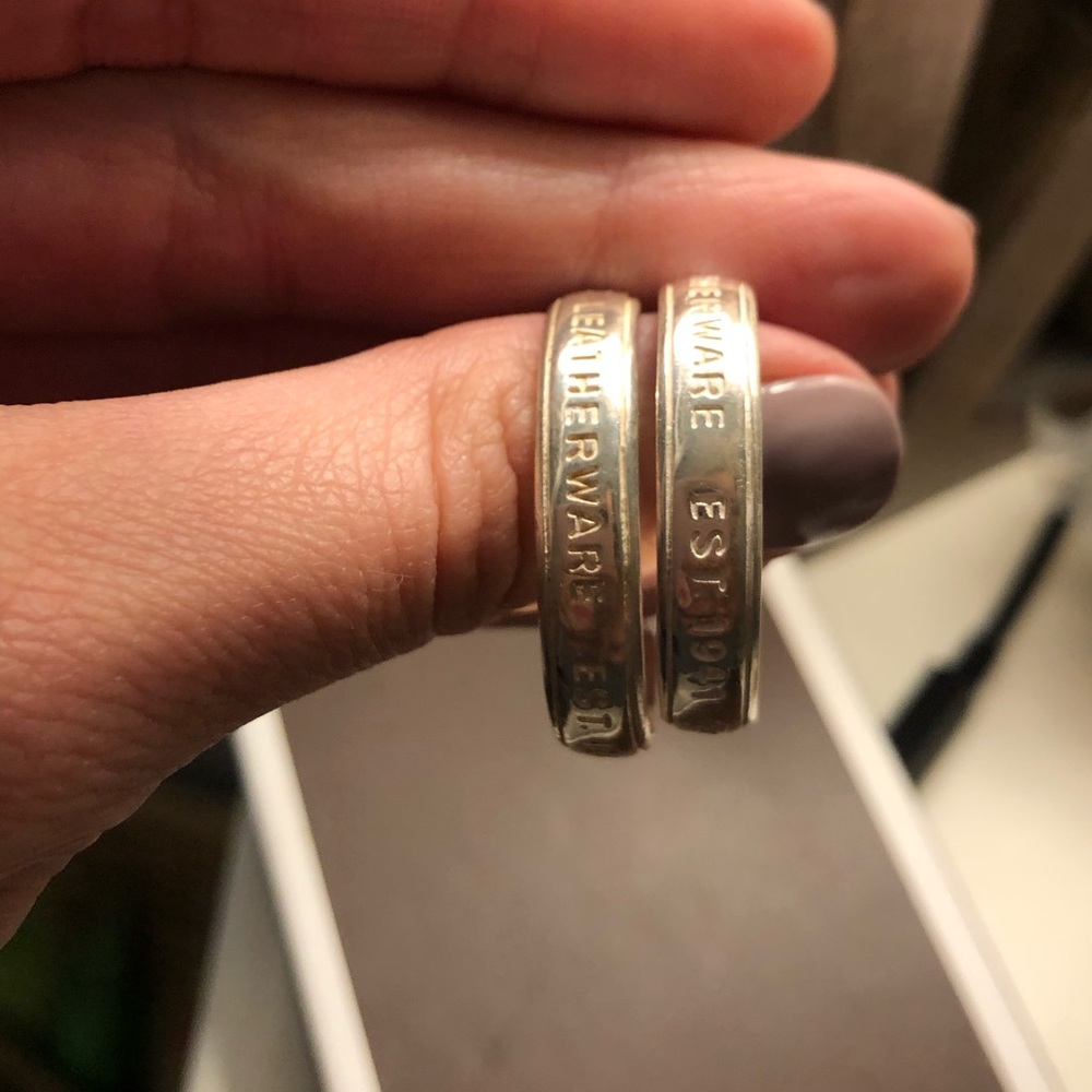 🔥Coach🔥 Silver Hoop Earrings - Picture 4 of 8